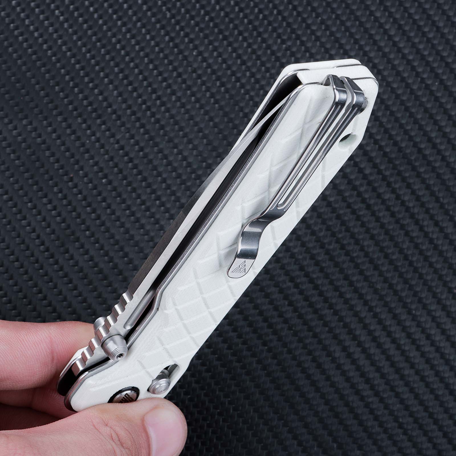 SRM Rubik 7228B-GT tactical pocket knife